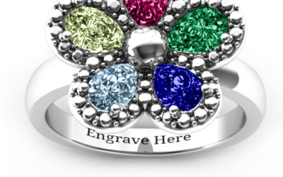 Blumen Ring: Wie wir bei Personalisiertekette Schmuck aus Liebe machen