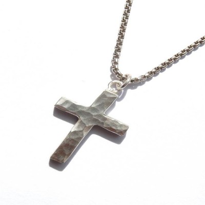 Chunky Hammered Silver Cross Halskette