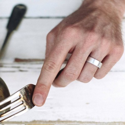 Mens verzierter Wedding Ring in 18 karätigem Gold