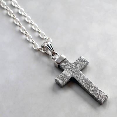 Meteorite und Silber Kreuz Halskette