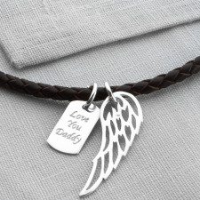Euer persönlicher Schutzengel: Das Flügel Dogtag Leder Halsband