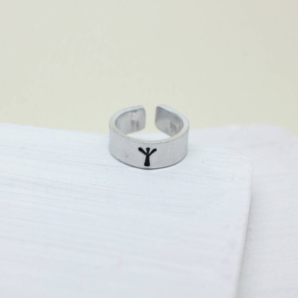 Personalisierte Viking Rune Initial Talisman Ring