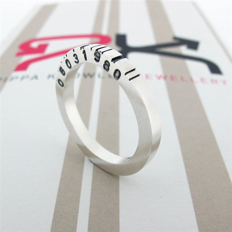 Thin Quadrat Silber Barcode Ring